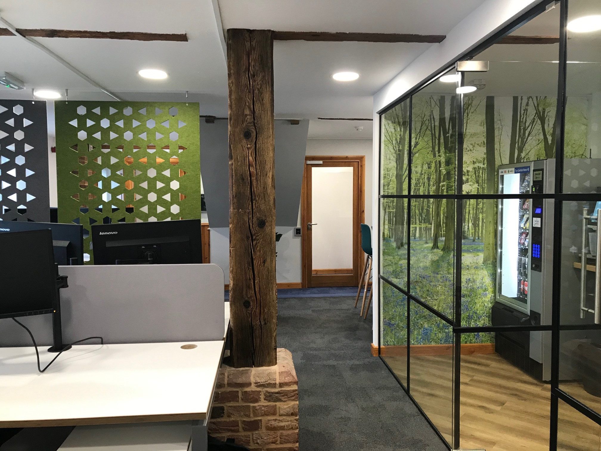 PET ACOUSTIC ARTWORK Partitions - Image 4